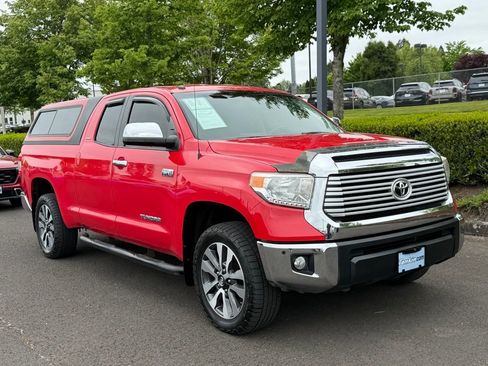 Used 2015 Toyota Tundra Limited w/ Limited Premium Package AWD/4WD image 2