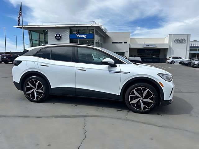 Used 2023 Volkswagen ID.4 Pro S AWD/4WD image 2