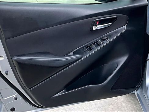 Used 2017 Toyota Yaris iA image 22