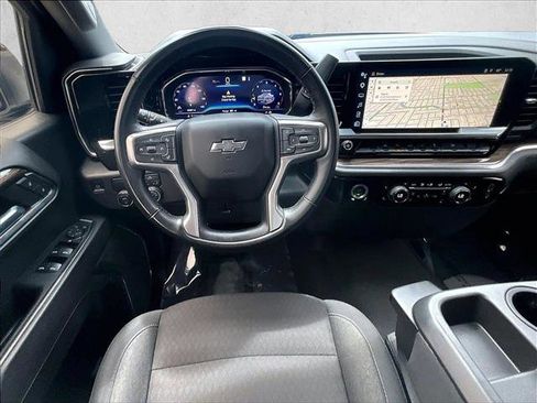 Used 2023 Chevrolet Silverado 1500 RST RWD image 7
