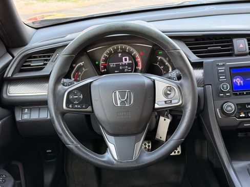 Used 2018 Honda Civic Sport image 28