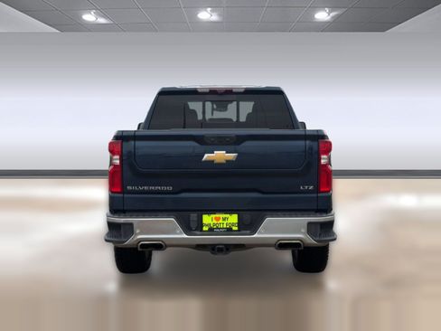 Used 2023 Chevrolet Silverado 1500 LTZ w/ LTZ Premium Package AWD/4WD image 9