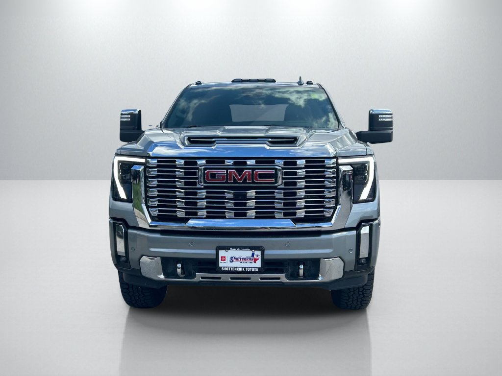Used 2024 GMC Sierra 2500 Denali w/ Denali Reserve Package AWD/4WD image 2