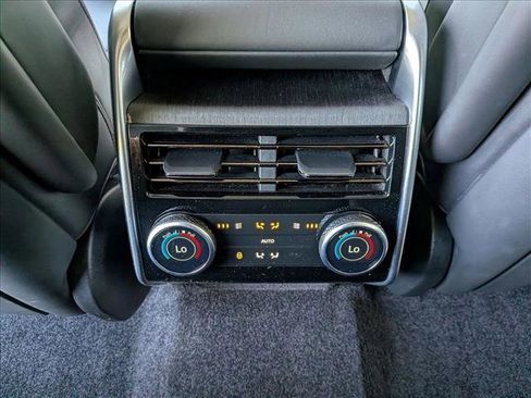 Certified 2023 Land Rover Range Rover SE AWD/4WD image 18