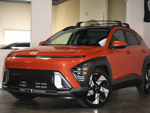 Used 2024 Hyundai Kona Limited image 4