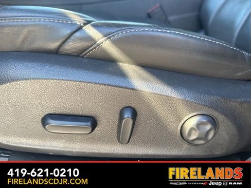 Used 2019 Buick Envision Premium w/ Driver Confidence Package image 21