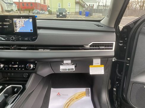 New 2026 Mitsubishi Outlander SEL image 28