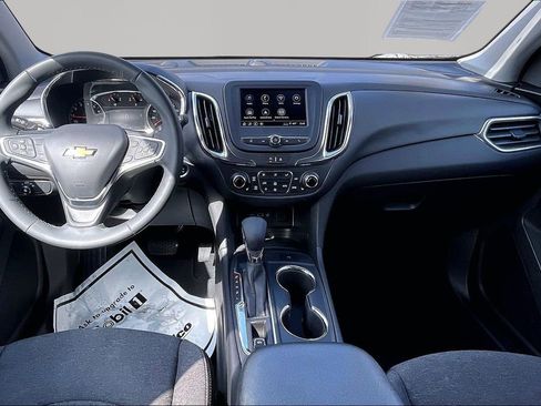 Used 2023 Chevrolet Equinox LT image 8