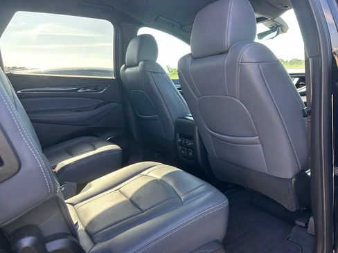 Used 2024 Buick Enclave Premium AWD/4WD image 4