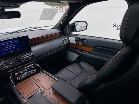 Used 2023 Lincoln Navigator L Black Label image 25