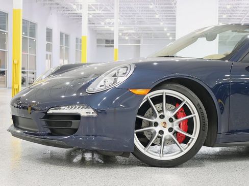 Used 2014 Porsche 911 Targa 4S AWD/4WD image 3