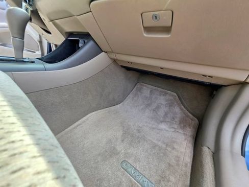 Used 2004 Toyota Camry FWD image 47
