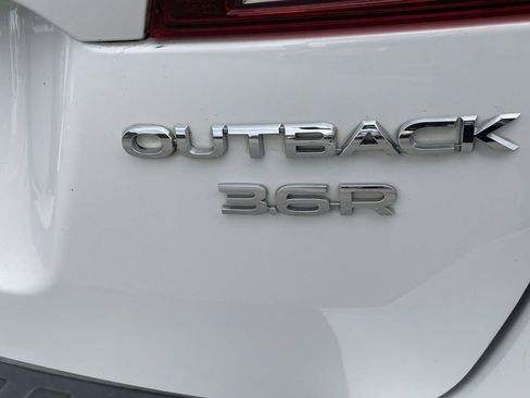 Used 2018 Subaru Outback 3.6R Limited image 8