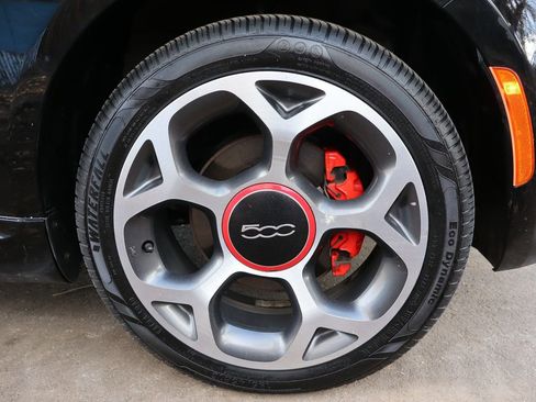 Used 2016 FIAT 500 Sport image 40