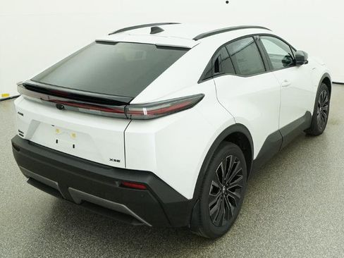 New 2026 Toyota C-HR AWD/4WD image 18