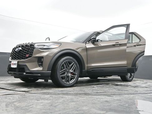 New 2026 Ford Explorer ST w/ Sun And Sound Package image 90