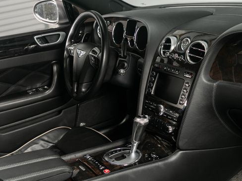 Used 2009 Bentley Flying Spur Flying Spur Speed w/ Convenience Specification Pkg image 35