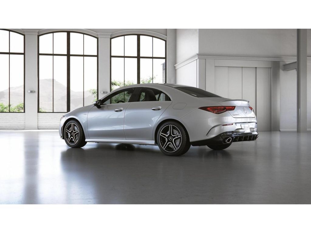 Certified 2022 Mercedes-Benz CLA 35 AMG 4MATIC image 31