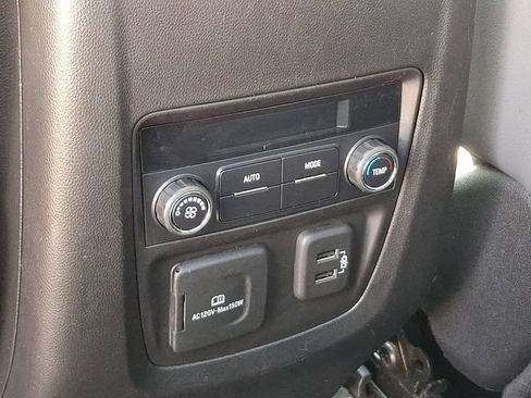 Used 2023 Buick Enclave Essence w/ Experience Buick Package AWD/4WD image 19