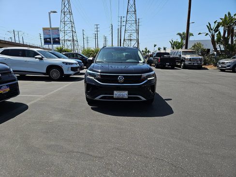 Used 2023 Volkswagen Taos S FWD image 2