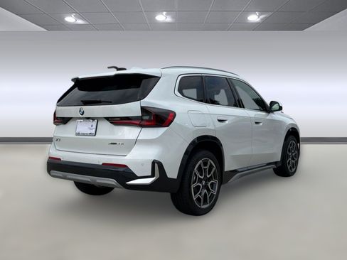 Used 2026 BMW X1 xDrive28i w/ Technology Package AWD/4WD image 8