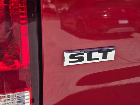 Certified 2019 RAM 1500 Classic SLT RWD image 12
