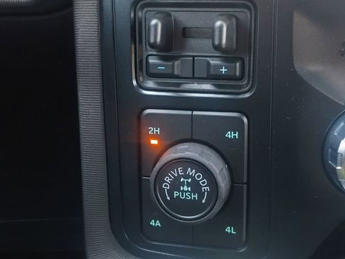 Used 2025 Ford F150 Platinum w/ Equipment Group 702A High image 5