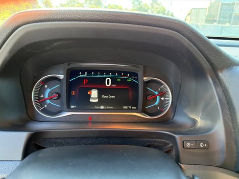 Used 2022 Honda Pilot Sport image 14