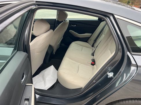 Certified 2024 Honda Accord EX image 15