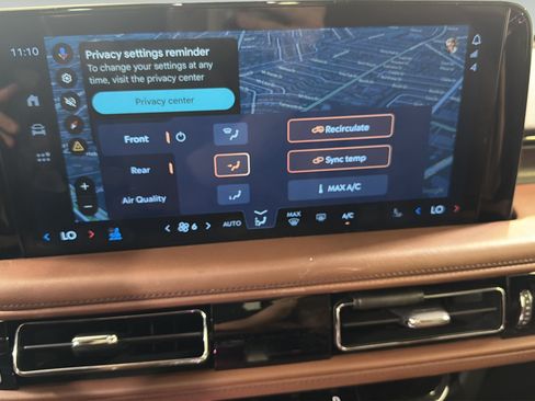 Used 2025 Lincoln Aviator Reserve w/ Illumination Package RWD image 17