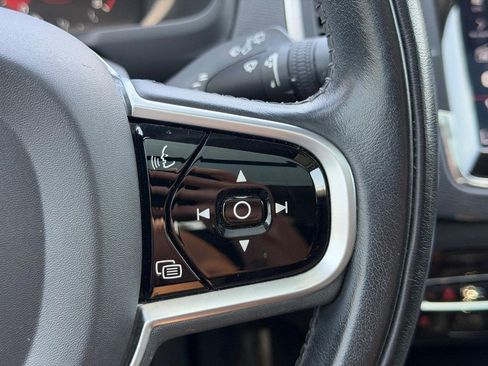 Used 2019 Volvo XC90 T5 Momentum w/ Protection Package Premier AWD/4WD image 20