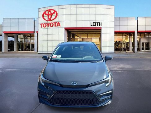 Used 2023 Toyota Corolla SE image 2