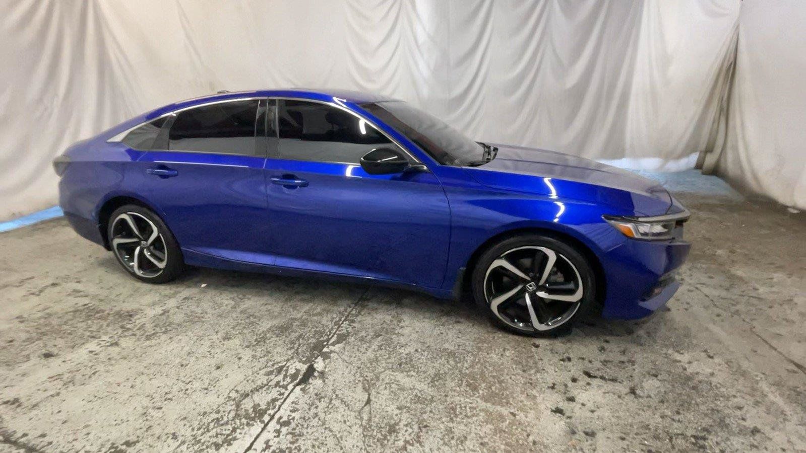 Used 2022 Honda Accord Sport image 4