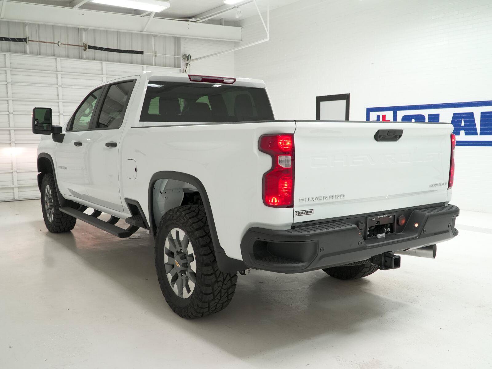 New 2026 Chevrolet Silverado 2500 Custom w/ Custom Value Package AWD/4WD image 16