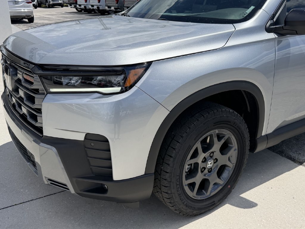 New 2026 Honda Pilot TrailSport image 7