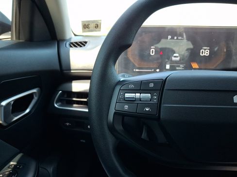 Used 2025 Kia K4 FWD image 20