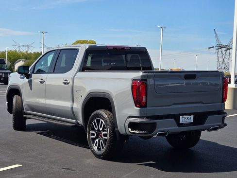 Used 2024 GMC Sierra 1500 AT4 w/ Technology Package image 18