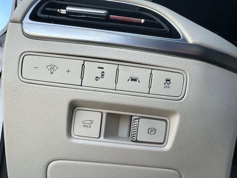 Used 2021 Hyundai Palisade Calligraphy image 33