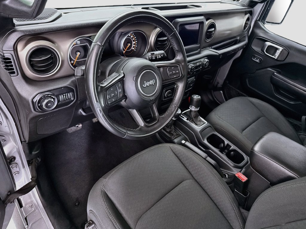 Used 2021 Jeep Wrangler Unlimited Sport AWD/4WD image 9