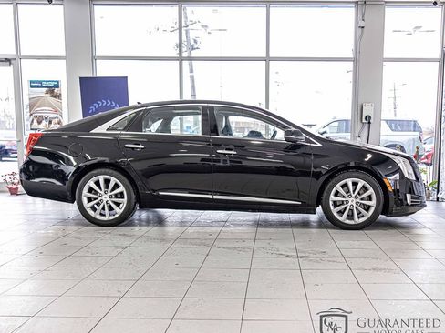 Used 2013 Cadillac XTS Luxury image 9