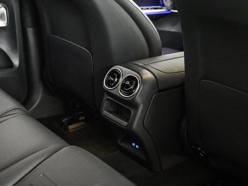 Certified 2026 Mercedes-Benz GLC 300 4MATIC image 19