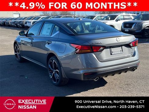 New 2025 Nissan Altima 2.5 SR image 4