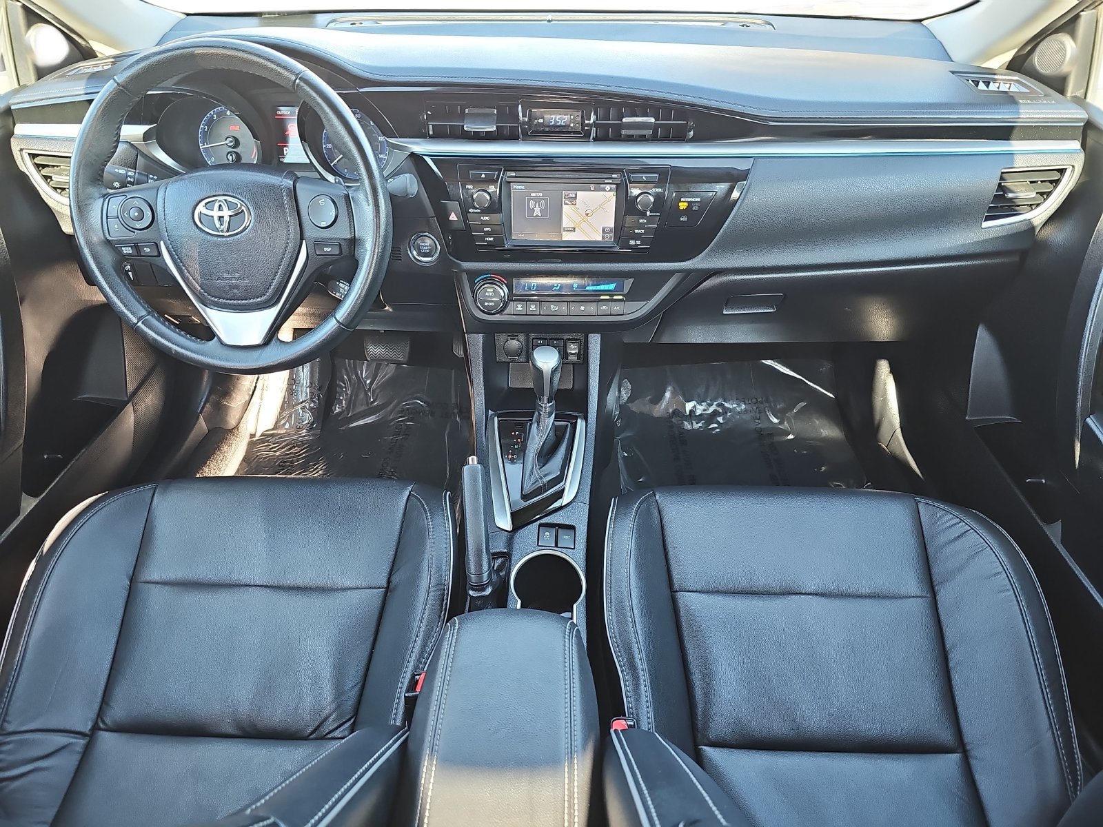 Used 2014 Toyota Corolla S Premium w/ Driver Convenience Package FWD image 9