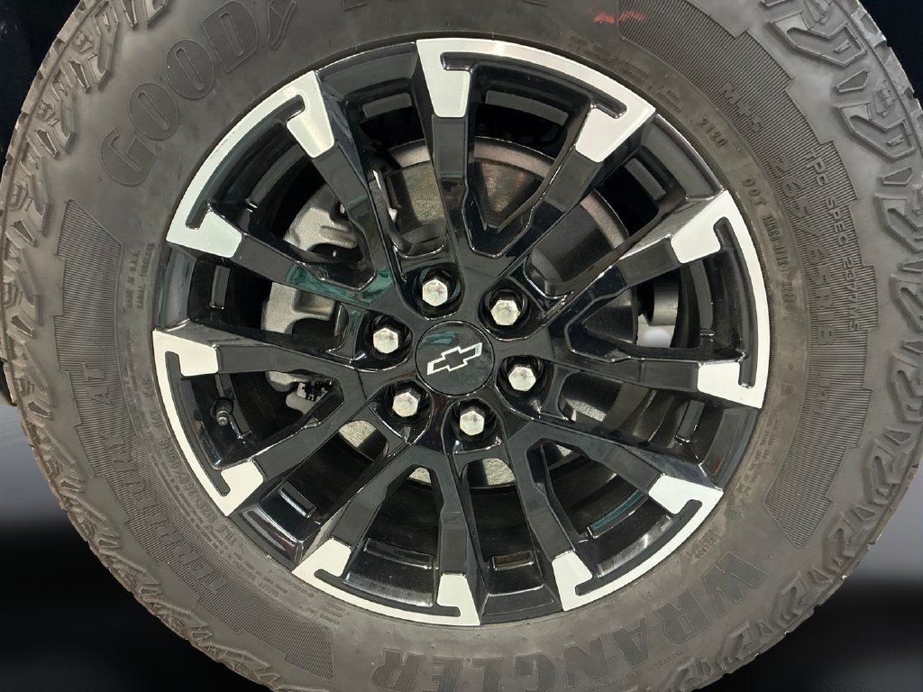Used 2026 Chevrolet Traverse Z71 AWD/4WD image 9