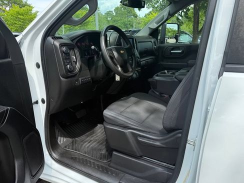 Used 2021 Chevrolet Silverado 2500 Custom w/ Custom Value Package AWD/4WD image 12
