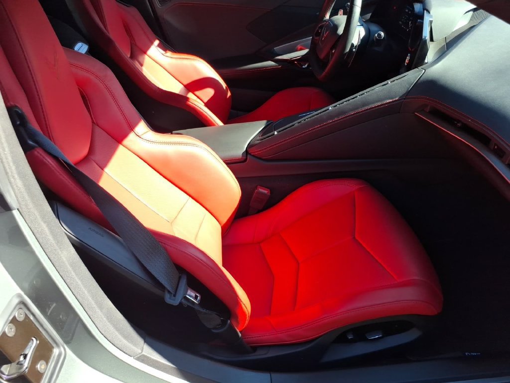 Used 2024 Chevrolet Corvette Stingray Coupe RWD image 8