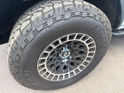 Used 2023 Ford Bronco Black Diamond AWD/4WD image 11