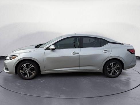 Used 2023 Nissan Sentra SV image 2