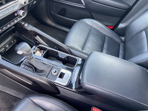 Used 2025 Kia Telluride S image 24