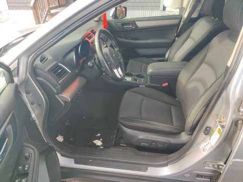 Used 2016 Subaru Outback 2.5i Premium image 12